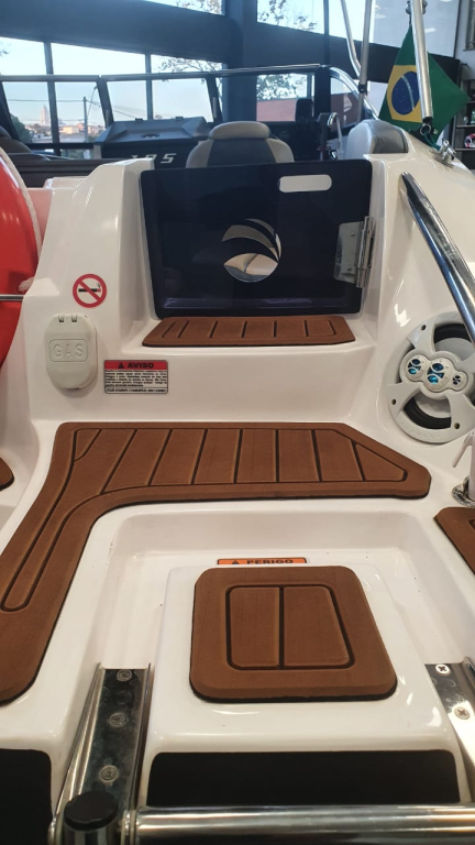 VENTURA MARINE 195 Crossover - Foto