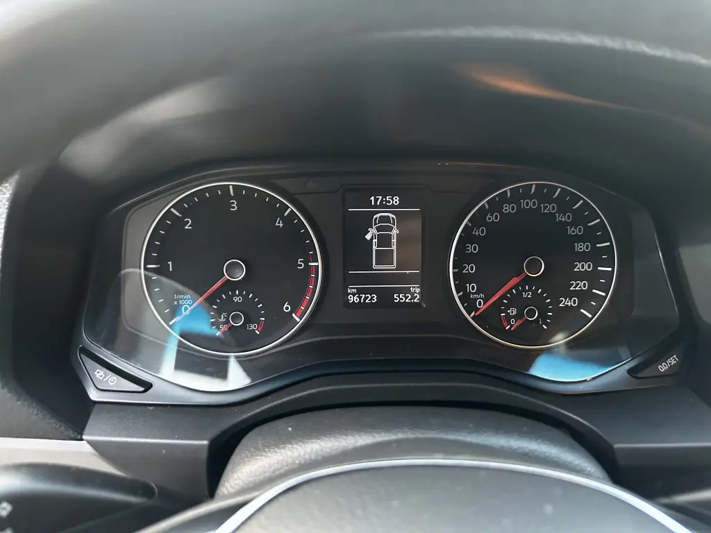 VOLKSWAGEN Amarok - Foto