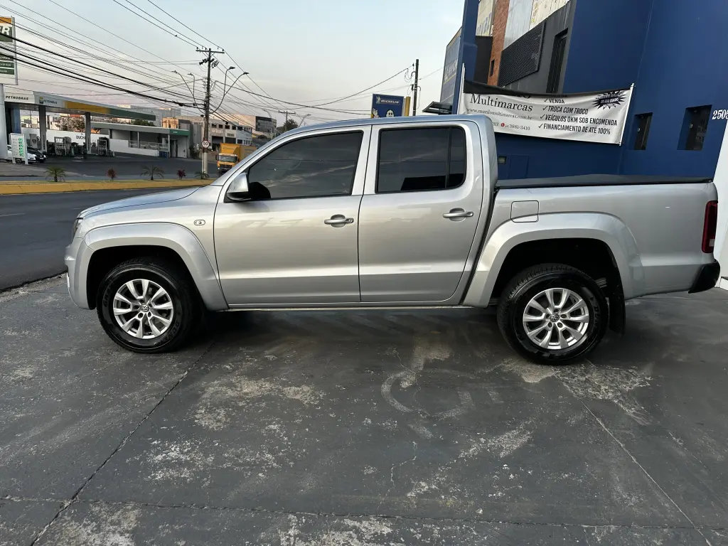 VOLKSWAGEN Amarok - Foto