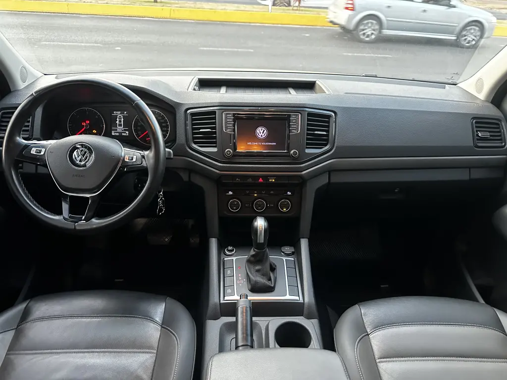 VOLKSWAGEN Amarok - Foto