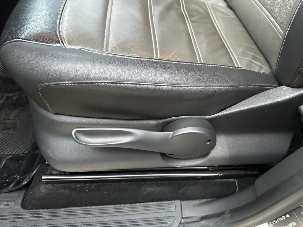 VOLKSWAGEN Amarok - Foto