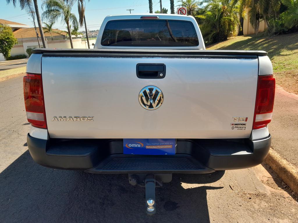 VOLKSWAGEN Amarok - Foto