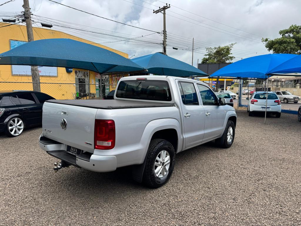 VOLKSWAGEN Amarok - Foto