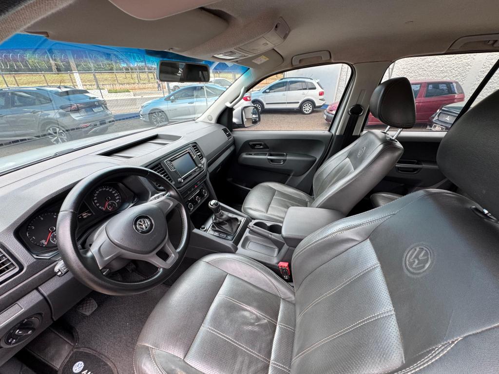 VOLKSWAGEN Amarok - Foto