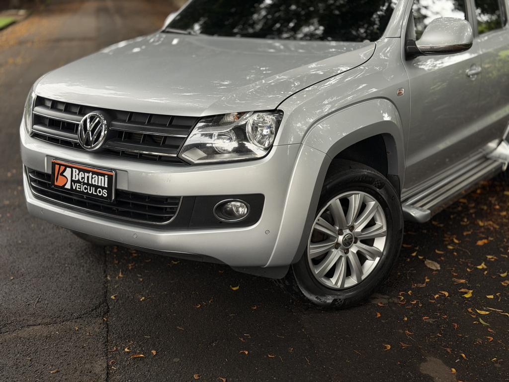 VOLKSWAGEN Amarok - Foto
