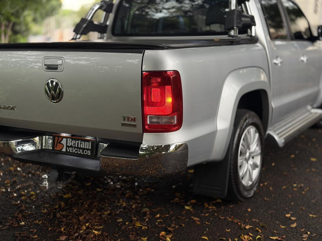 VOLKSWAGEN Amarok - Foto