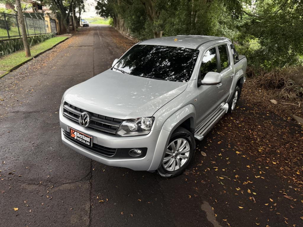 VOLKSWAGEN Amarok - Foto