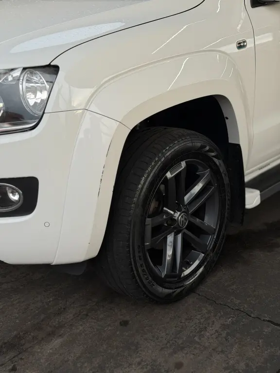 VOLKSWAGEN Amarok - Foto