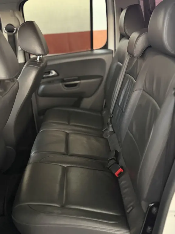 VOLKSWAGEN Amarok - Foto