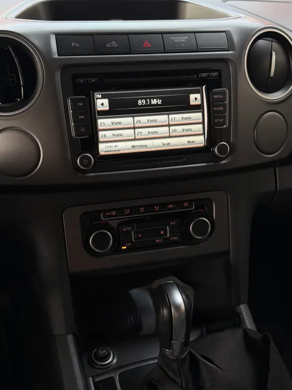 VOLKSWAGEN Amarok - Foto
