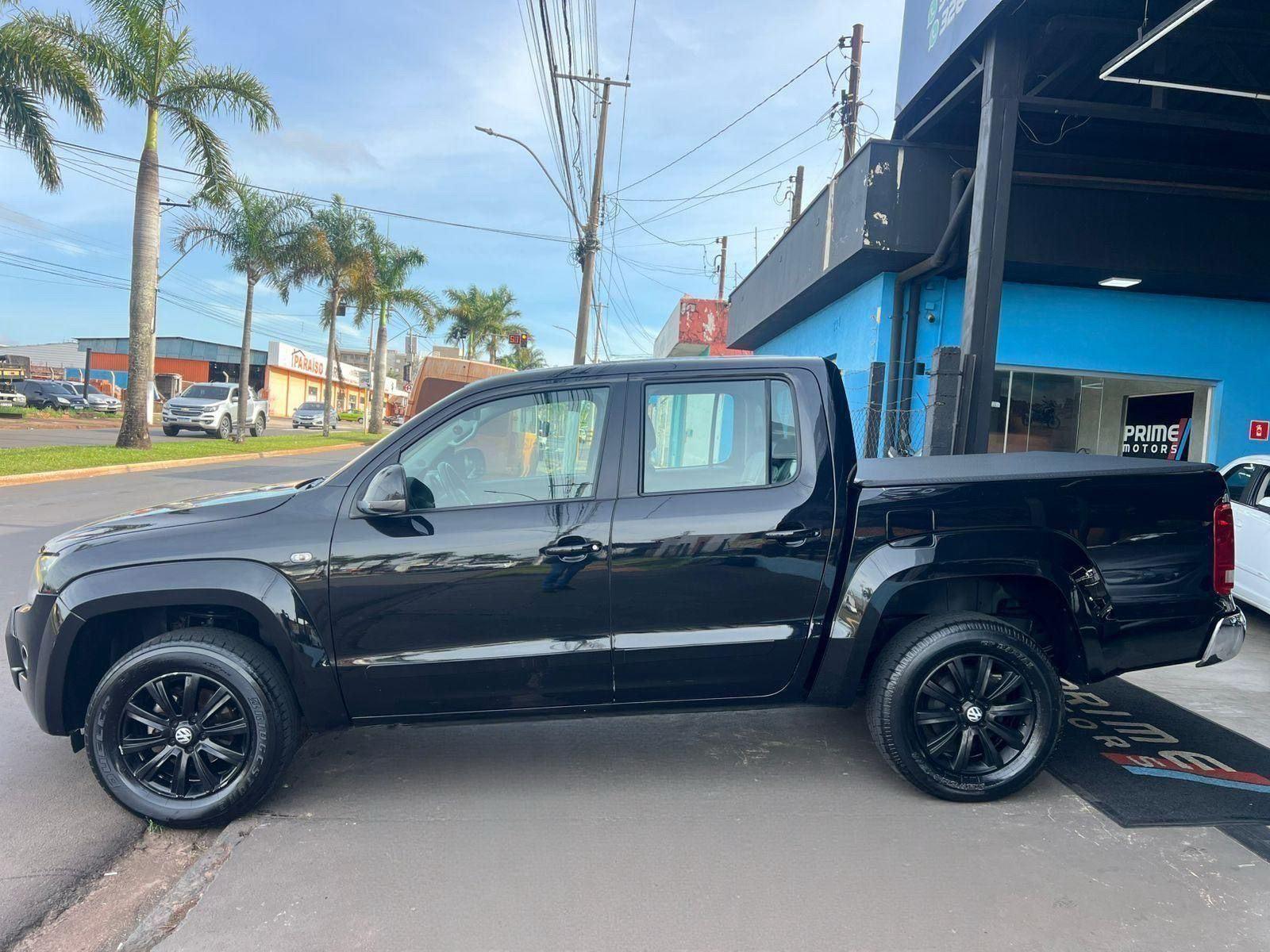 VOLKSWAGEN Amarok