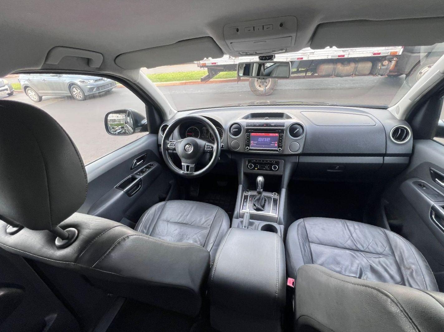 VOLKSWAGEN Amarok - Foto