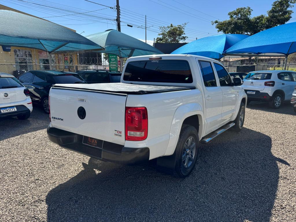 VOLKSWAGEN Amarok - Foto