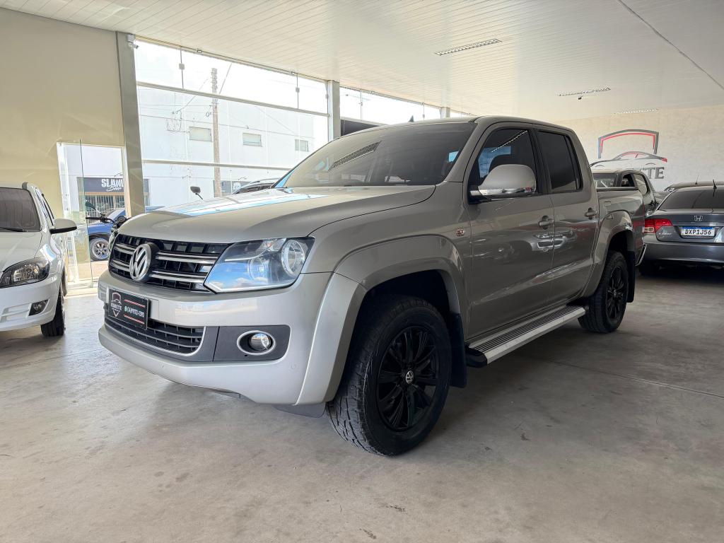 VOLKSWAGEN Amarok - Foto