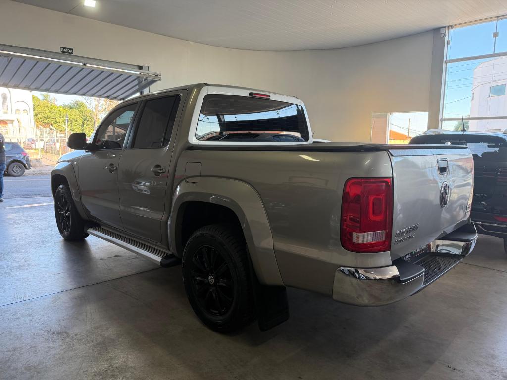 VOLKSWAGEN Amarok - Foto