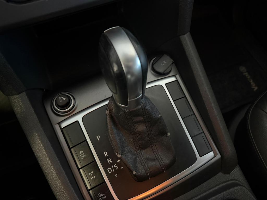 VOLKSWAGEN Amarok - Foto