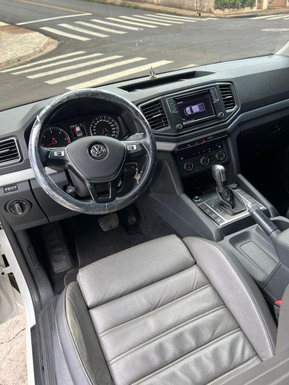 VOLKSWAGEN Amarok - Foto