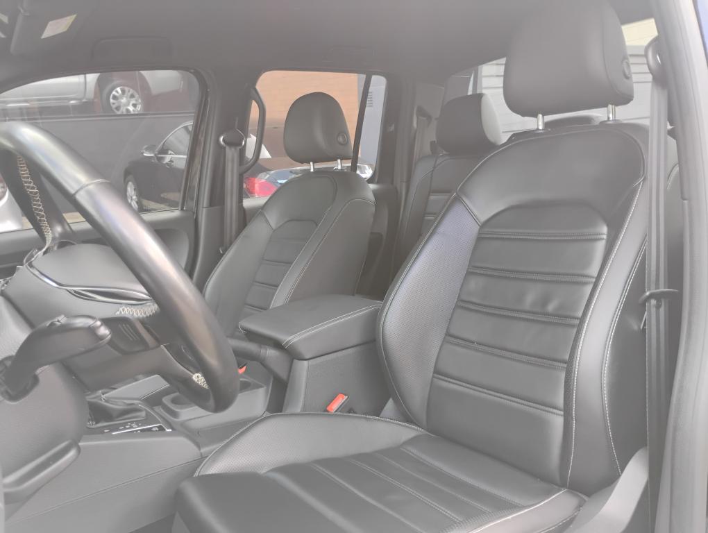 VOLKSWAGEN Amarok - Foto