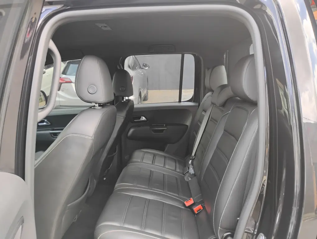 VOLKSWAGEN Amarok - Foto