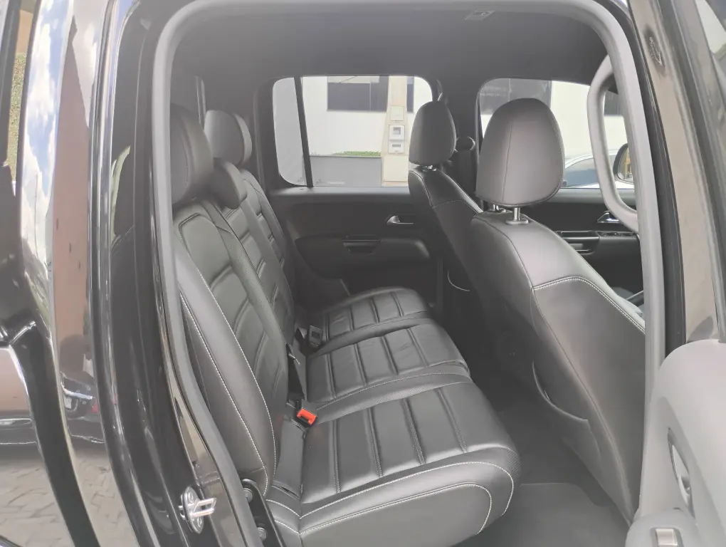 VOLKSWAGEN Amarok - Foto