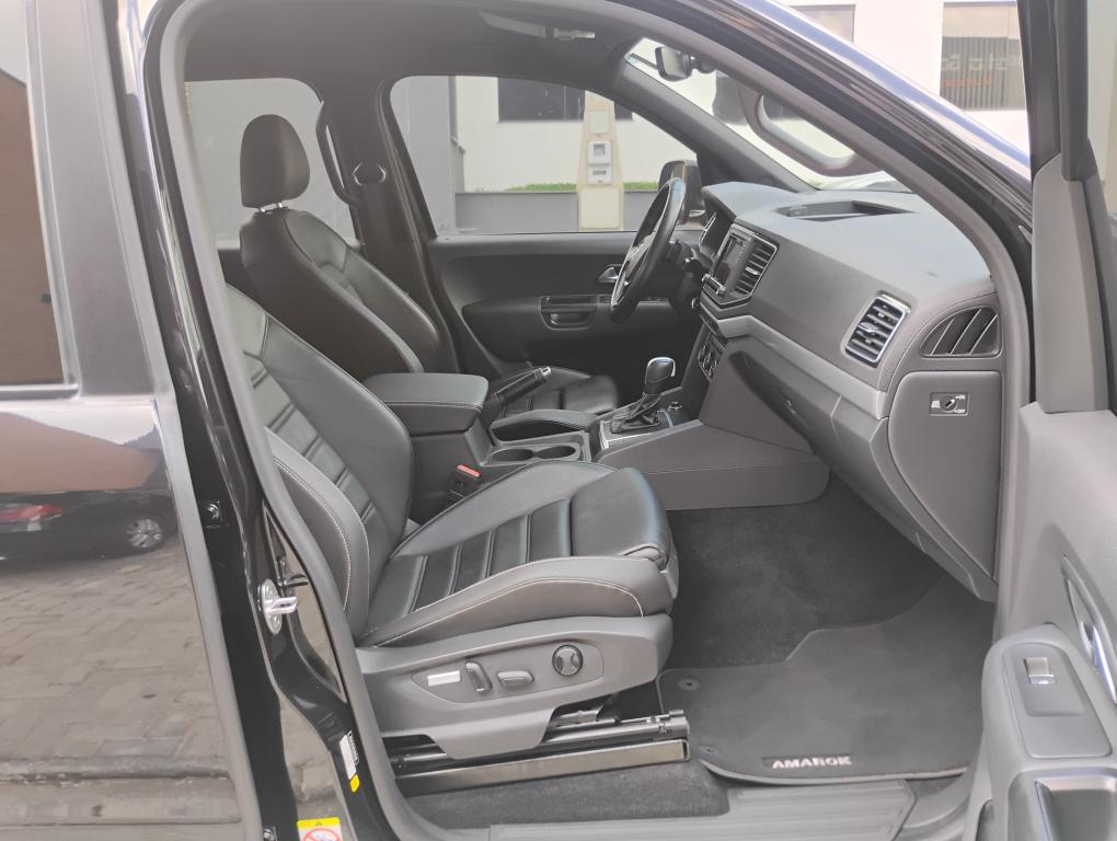 VOLKSWAGEN Amarok - Foto