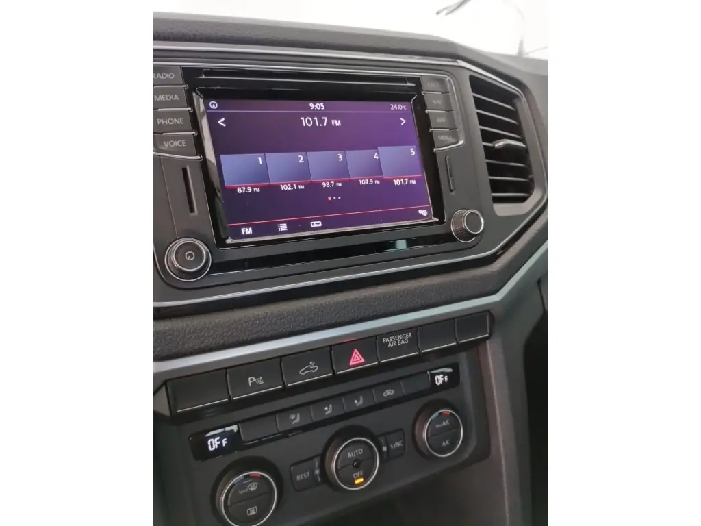 VOLKSWAGEN Amarok - Foto