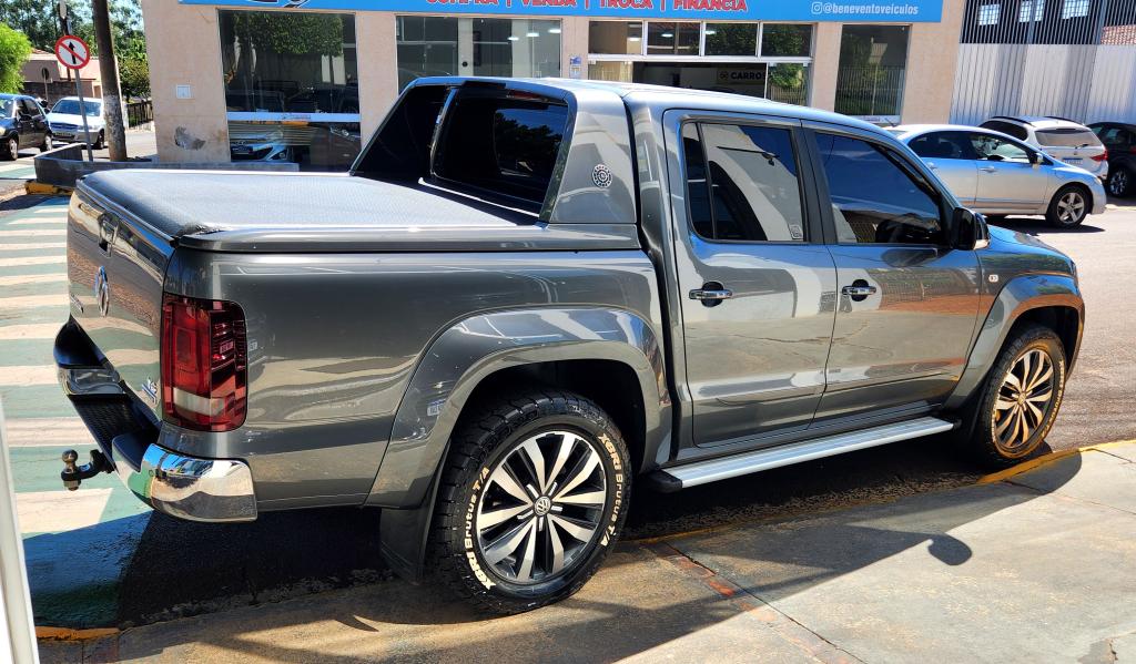 VOLKSWAGEN Amarok - Foto