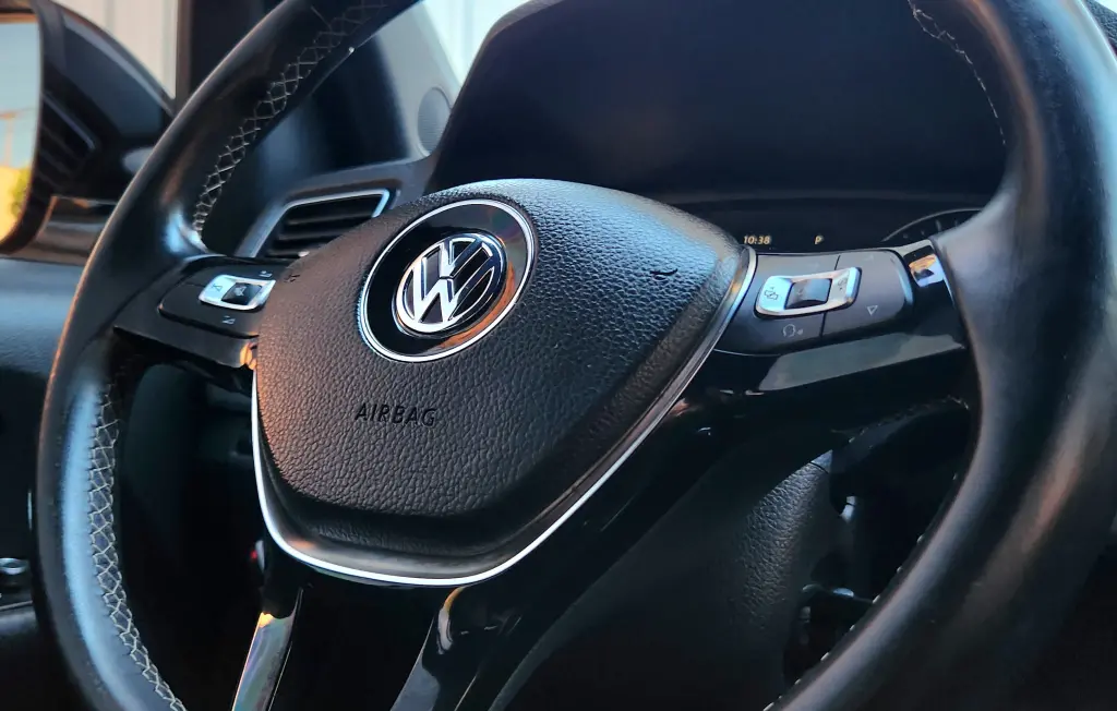 VOLKSWAGEN Amarok - Foto