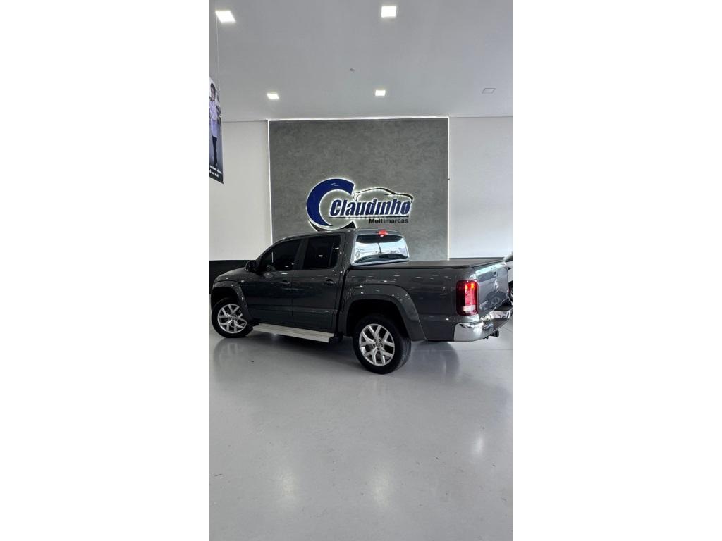 VOLKSWAGEN Amarok - Foto