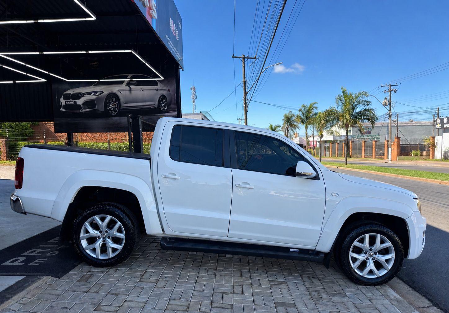 VOLKSWAGEN Amarok - Foto