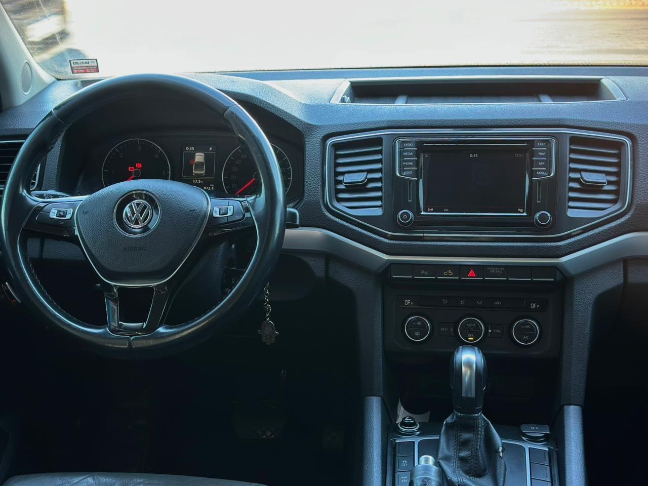 VOLKSWAGEN Amarok - Foto