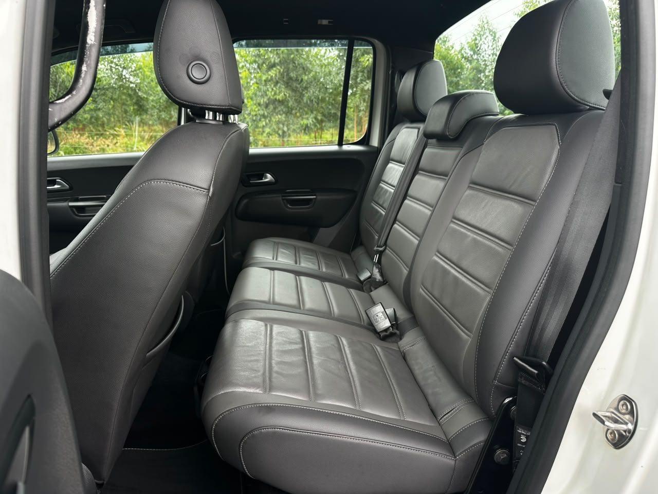 VOLKSWAGEN Amarok - Foto