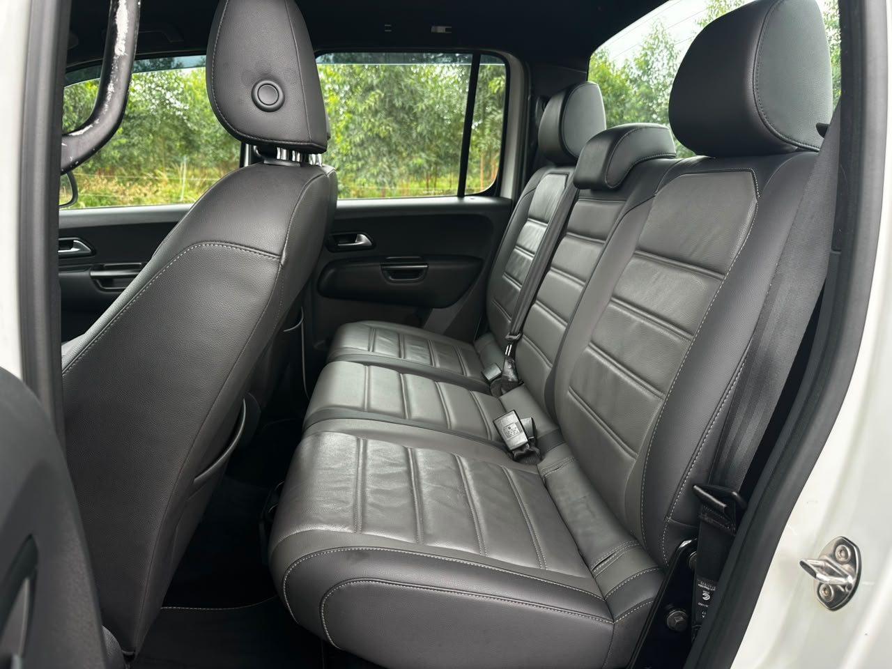 VOLKSWAGEN Amarok - Foto