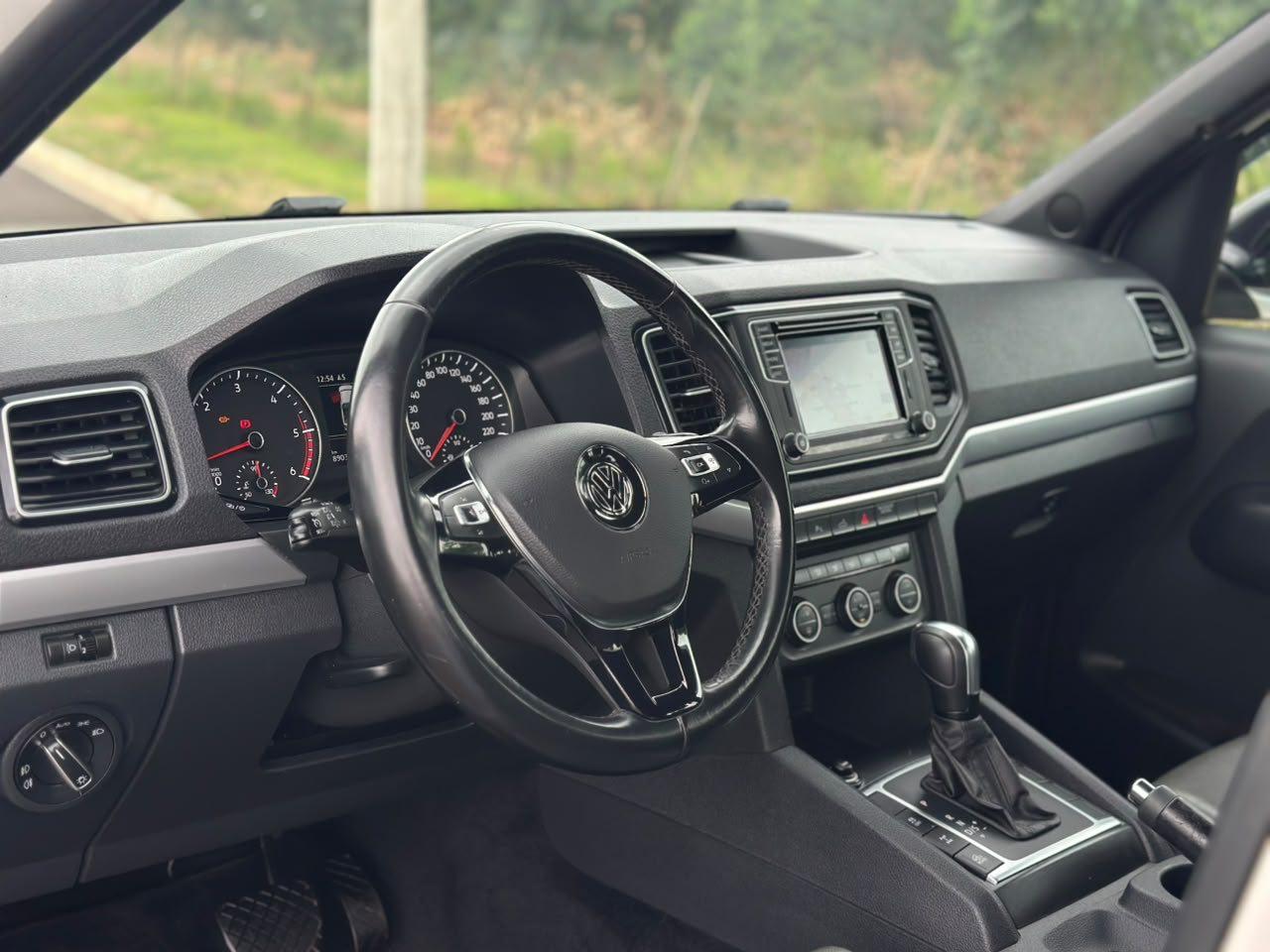VOLKSWAGEN Amarok - Foto