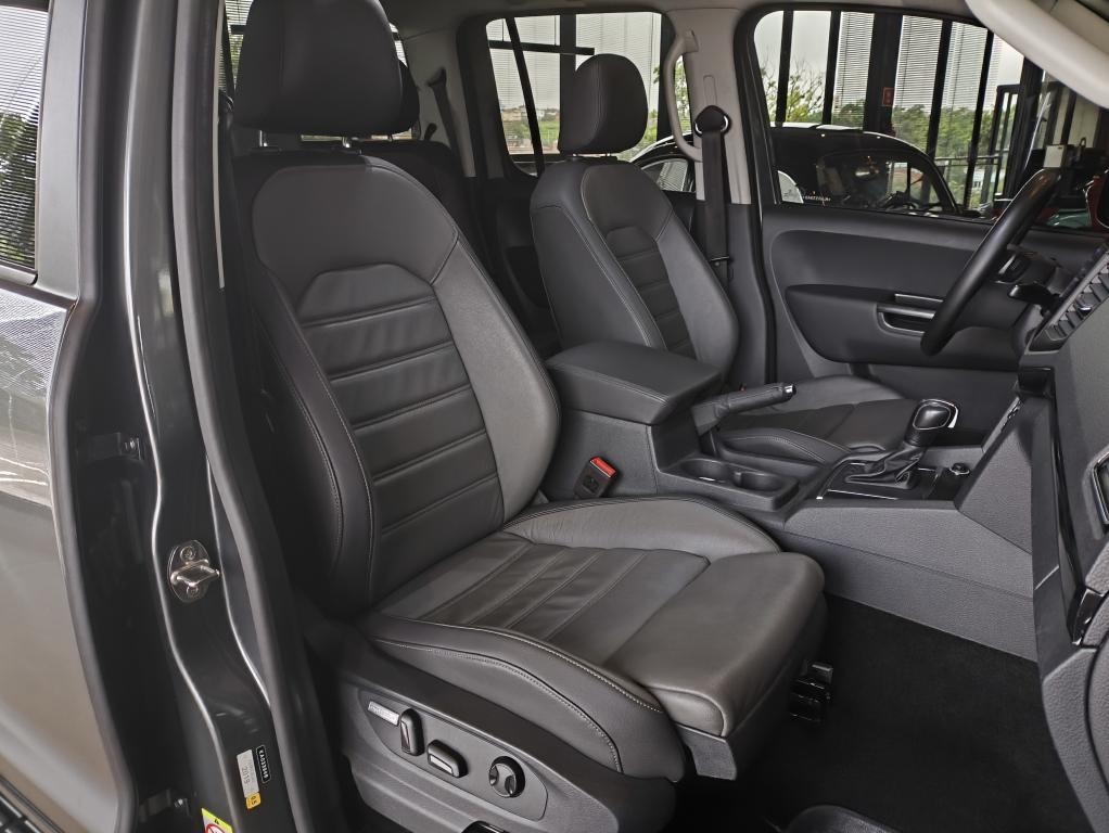 VOLKSWAGEN Amarok - Foto