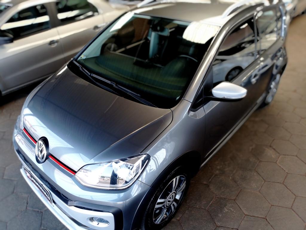 VOLKSWAGEN Cross UP - Foto