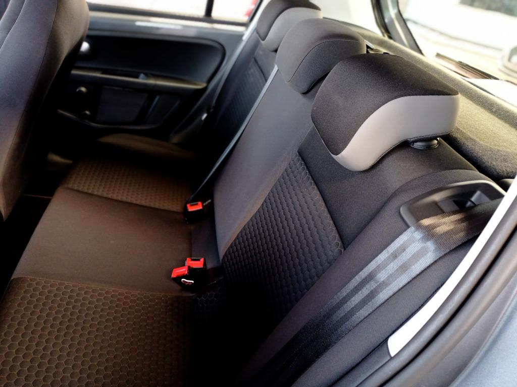 VOLKSWAGEN Cross UP - Foto