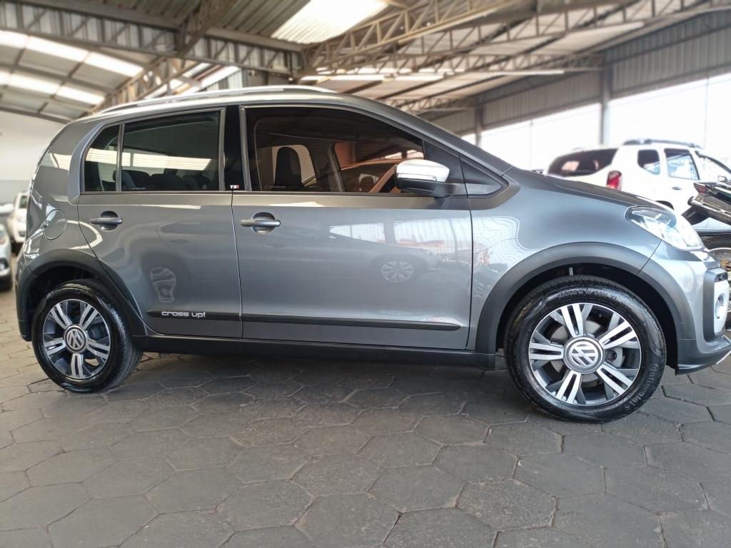 VOLKSWAGEN Cross UP - Foto