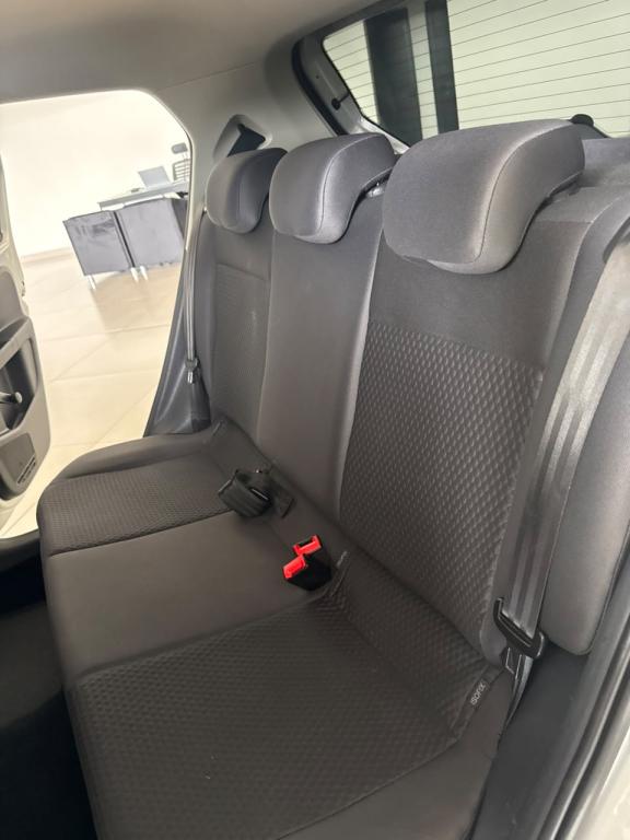 VOLKSWAGEN Cross UP - Foto