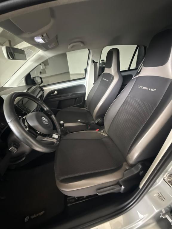 VOLKSWAGEN Cross UP - Foto