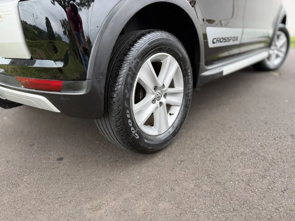 VOLKSWAGEN Crossfox - Foto