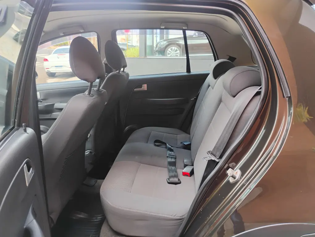 VOLKSWAGEN Crossfox - Foto