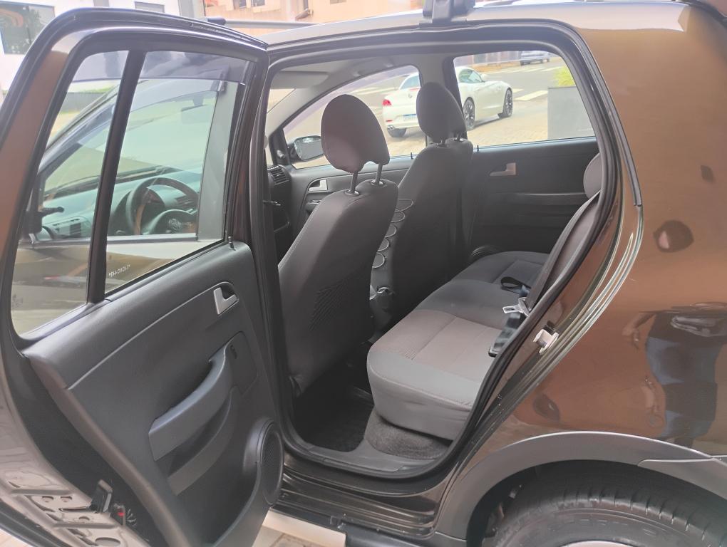 VOLKSWAGEN Crossfox - Foto