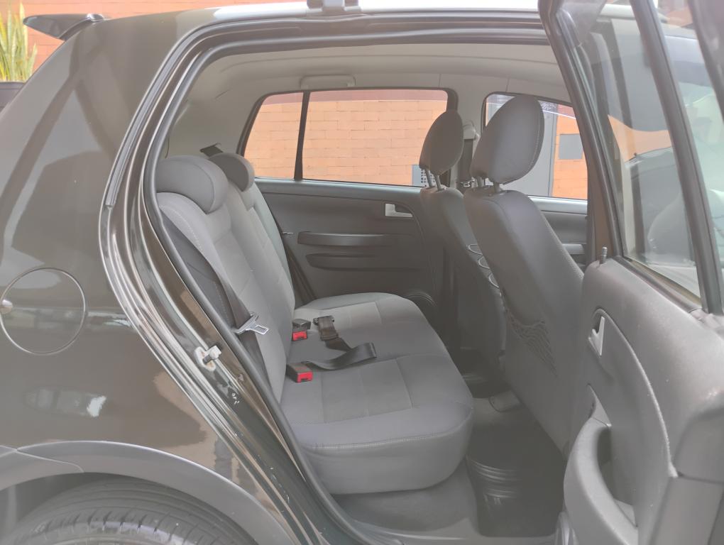 VOLKSWAGEN Crossfox - Foto