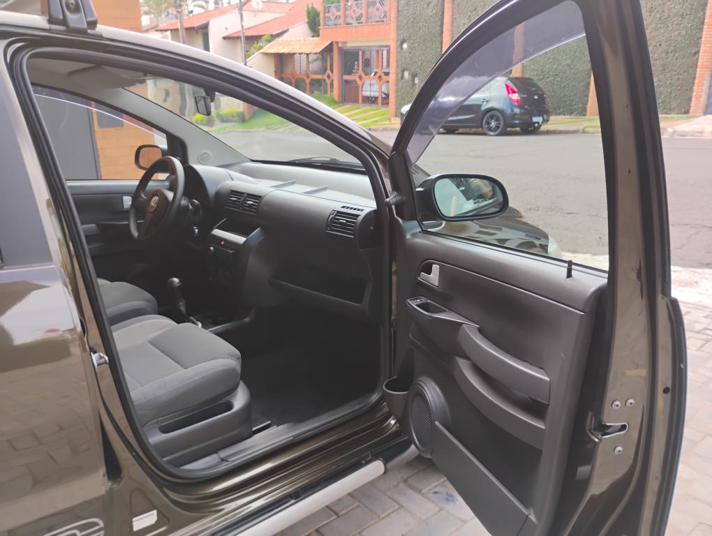 VOLKSWAGEN Crossfox - Foto