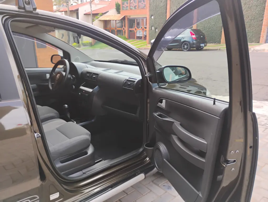 VOLKSWAGEN Crossfox - Foto
