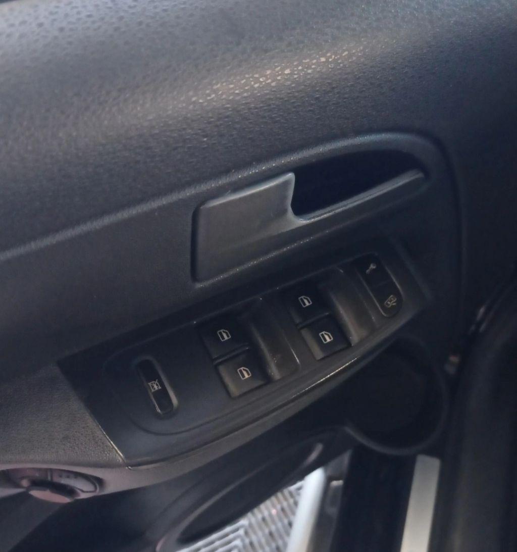 VOLKSWAGEN Crossfox - Foto