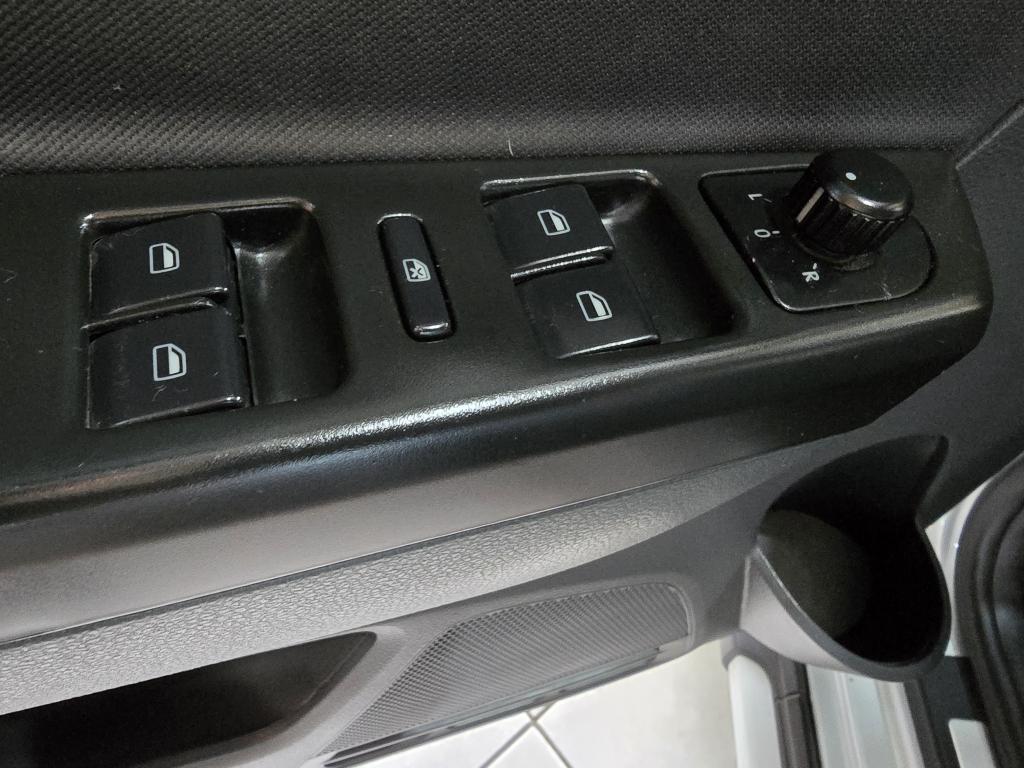 VOLKSWAGEN Crossfox - Foto