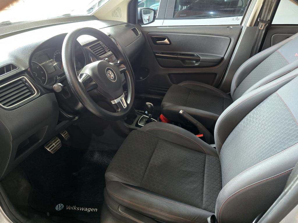 VOLKSWAGEN Crossfox - Foto