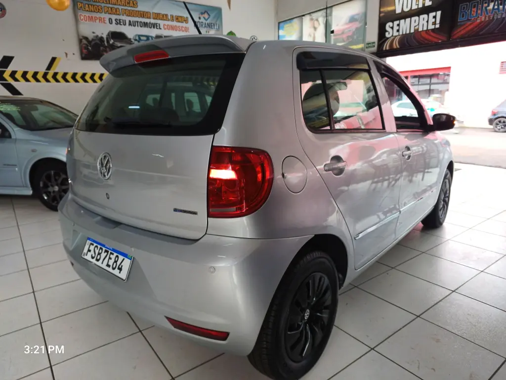 VOLKSWAGEN Fox - Foto